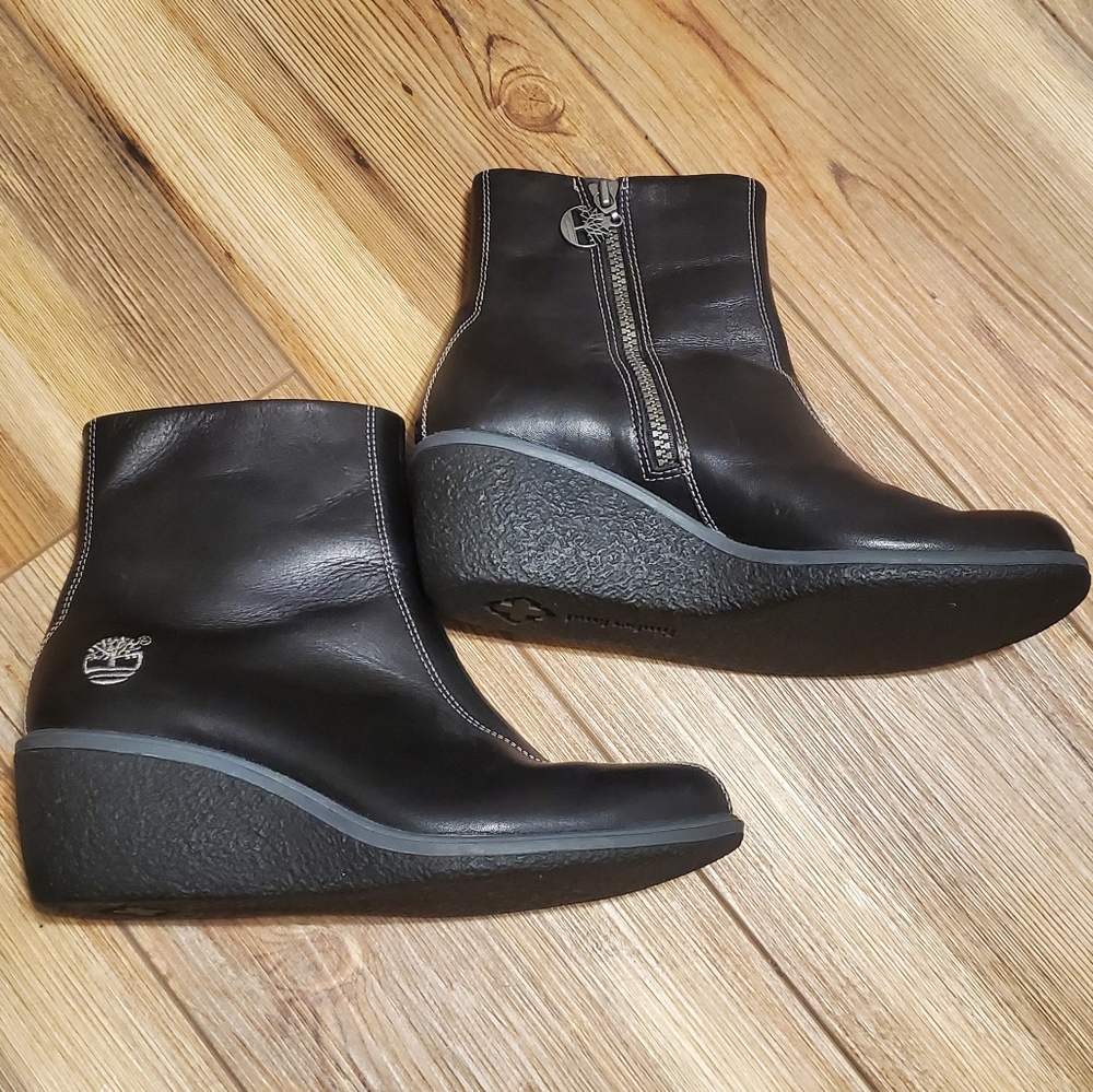 Timberland Women's Boots Size 6.5 Wedge Heel Black Leather